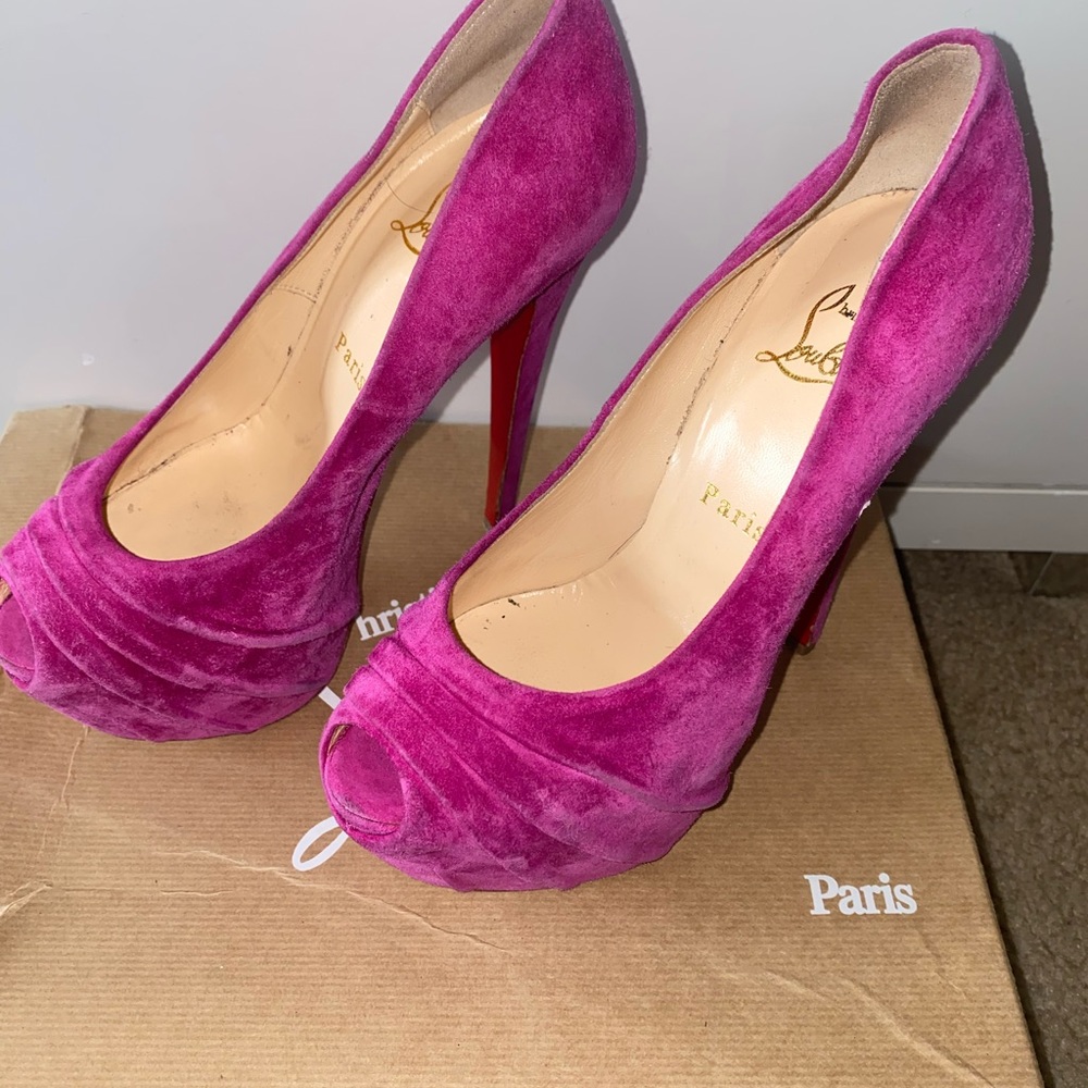 Christian Louboutin Size 37